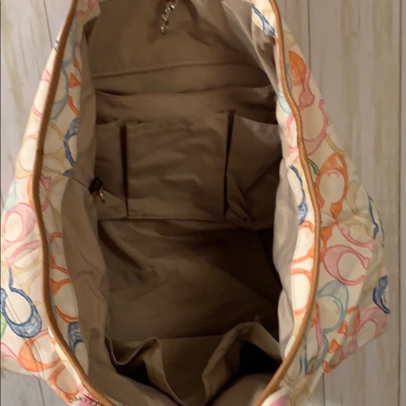 Authentic Coach signature C bag, great condition - Picture 4 of 8